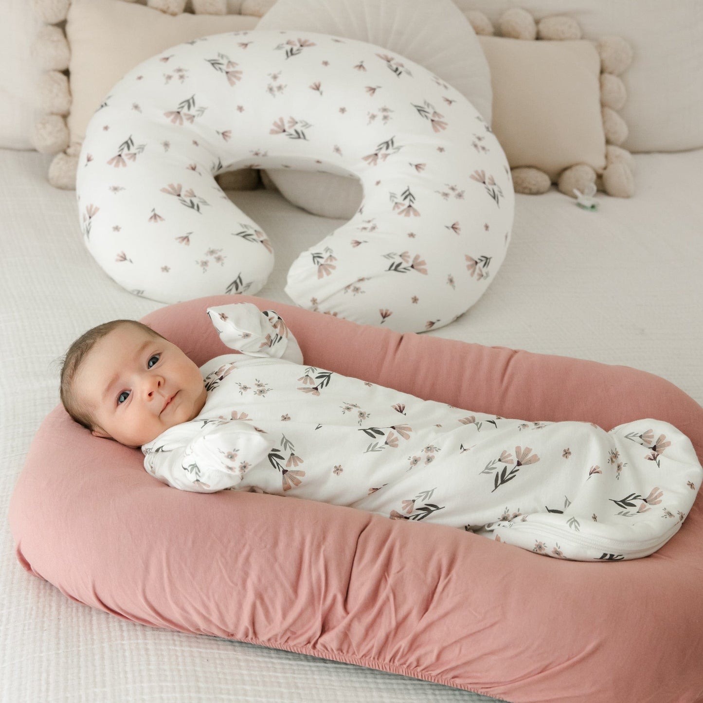 Bamboo newborn sleep sack - Watercolor Flowers (1.0 tog)