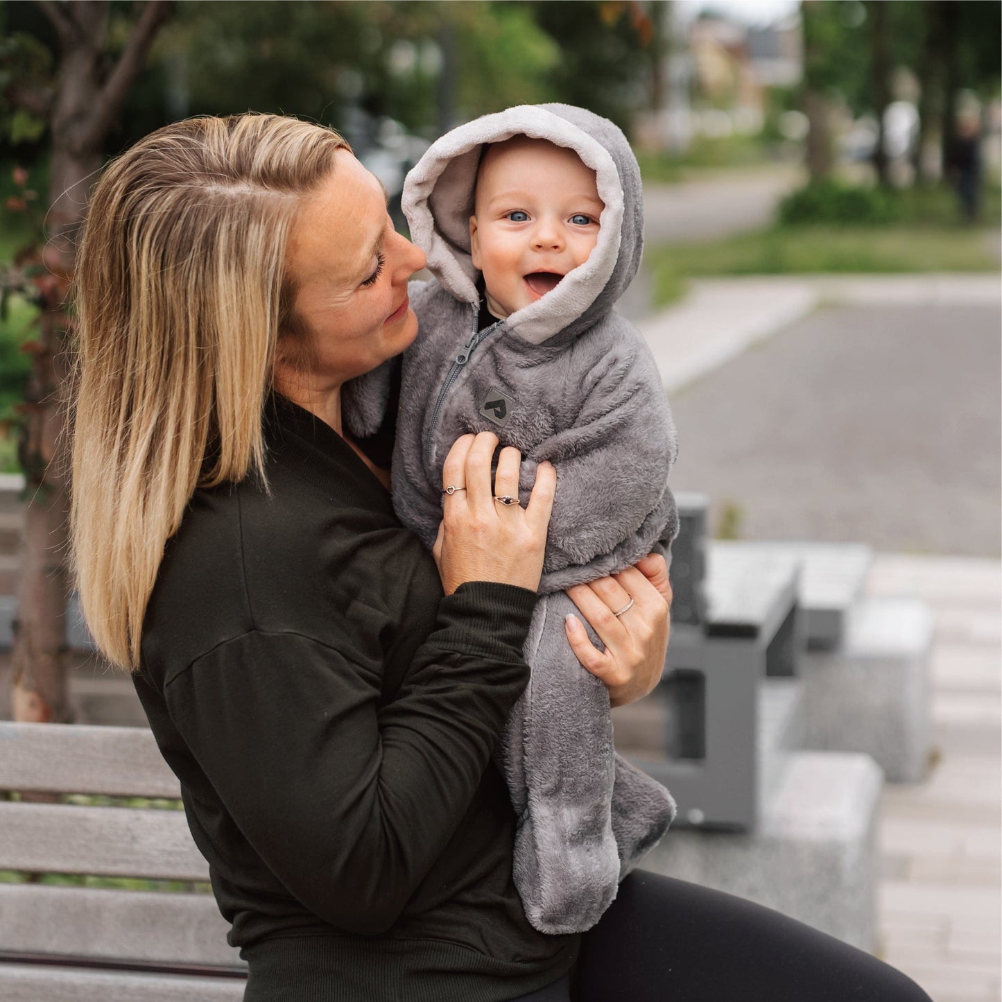 Plush bundler - Gray solid