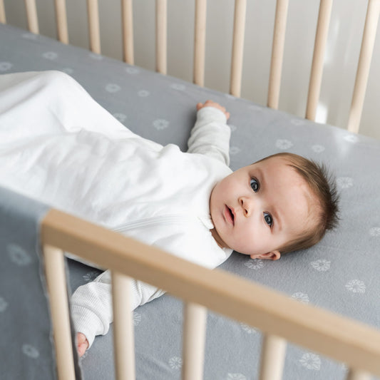 Flannel Crib Fitted Sheet - Daisies
