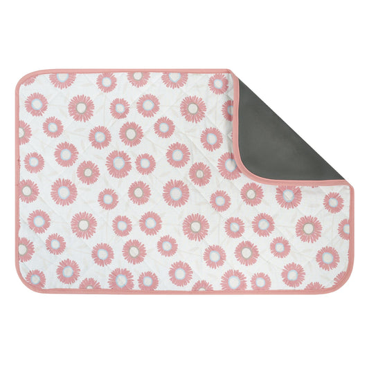 Waterproof quilted chaging pad - Lillies (no packaging)