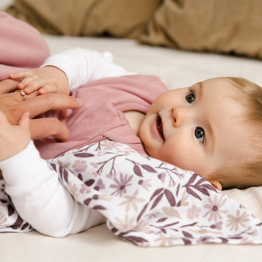 Cotton muslin swaddle - Daisies