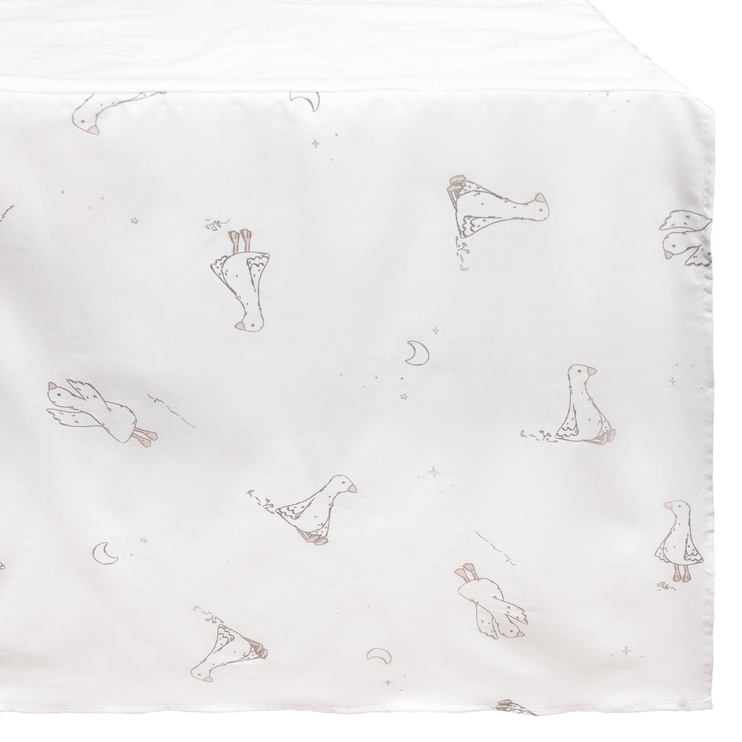 Crib bed skirt - Goose