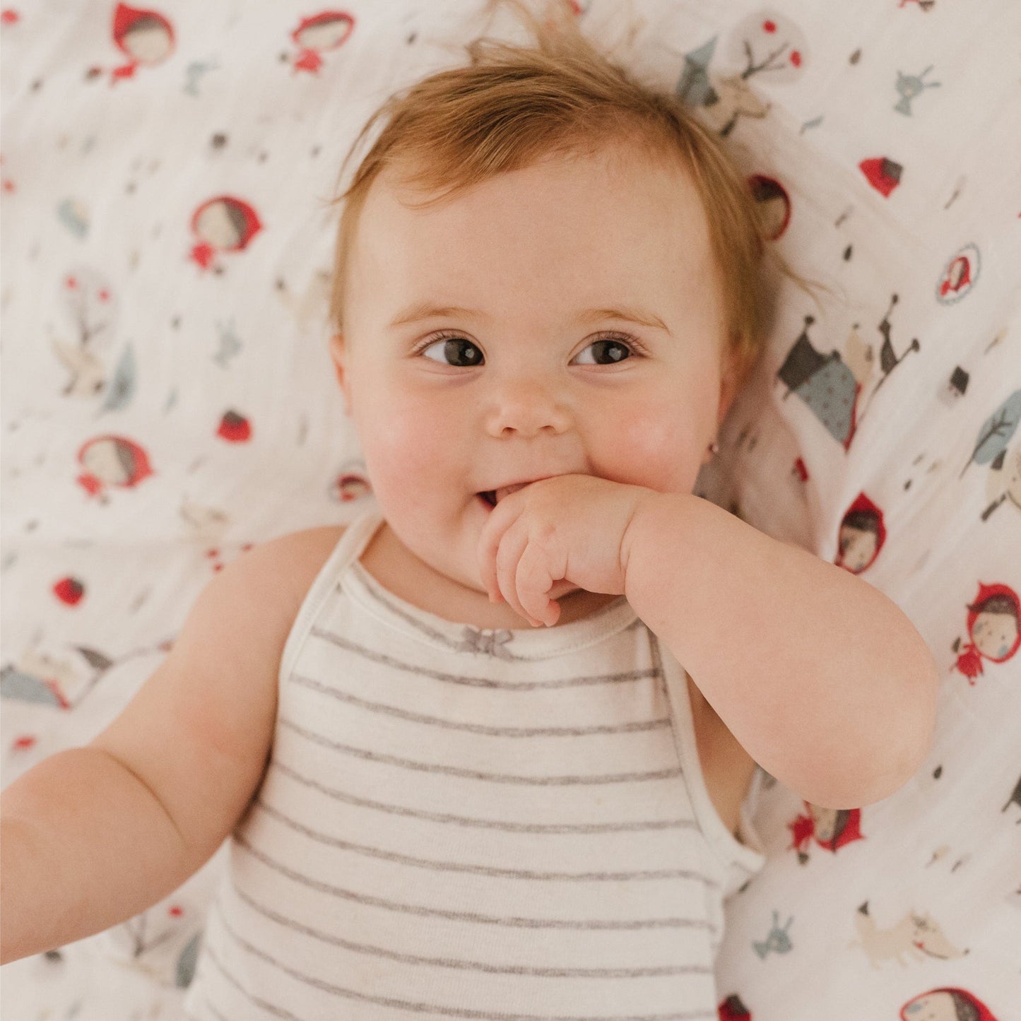 Cotton muslin swaddle - Riding hood | Partnership