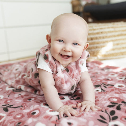 Plush sleep sack - Roses (1.5 Togs)