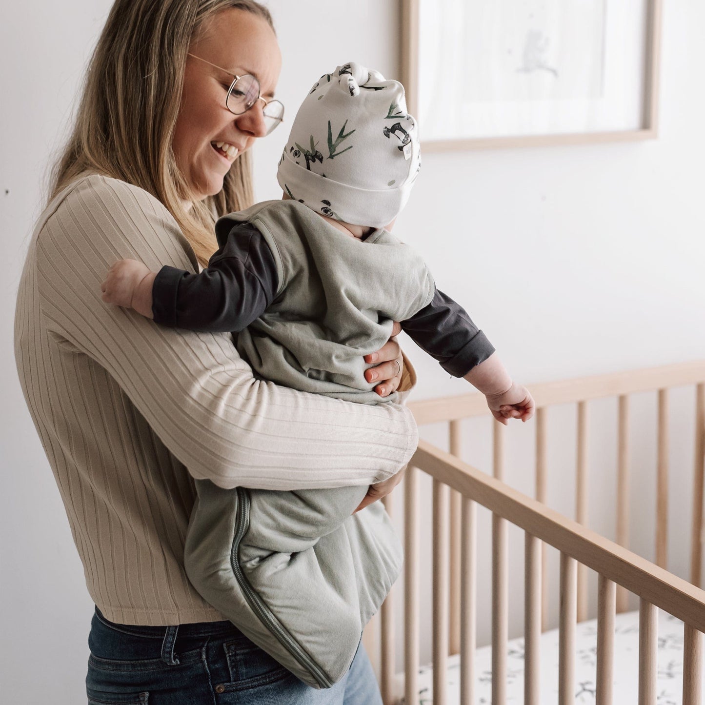 Newborn bamboo knotted hat - Pandas