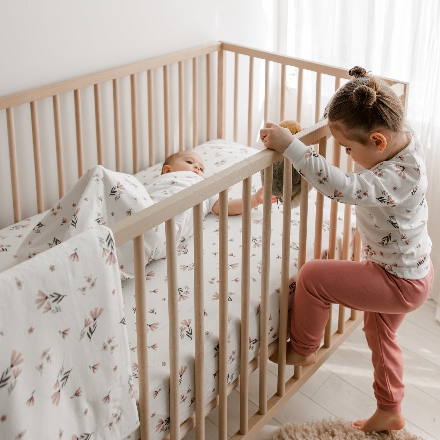Quilted bamboo sleep sack - Watercolor Flowers (2.5 togs)