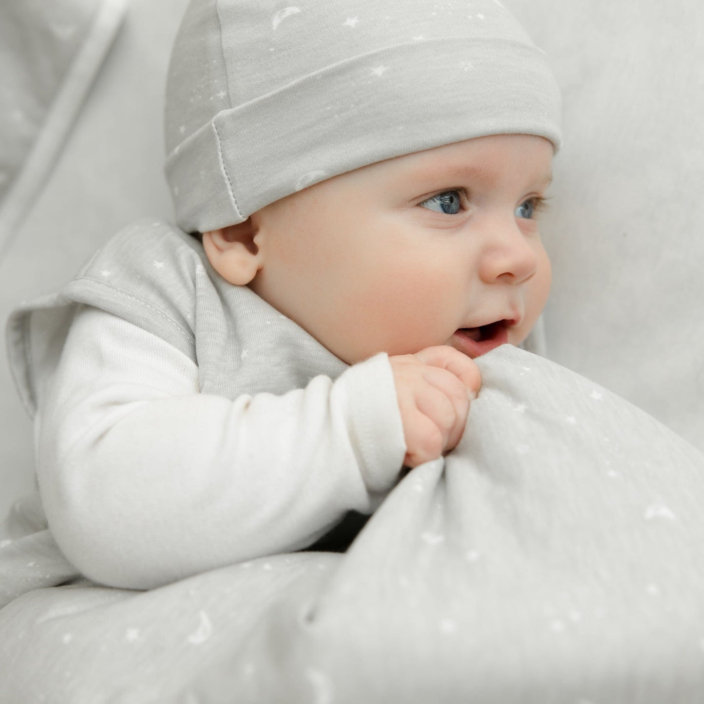 Quilted bamboo sleep sack - Moon (1.0 tog)