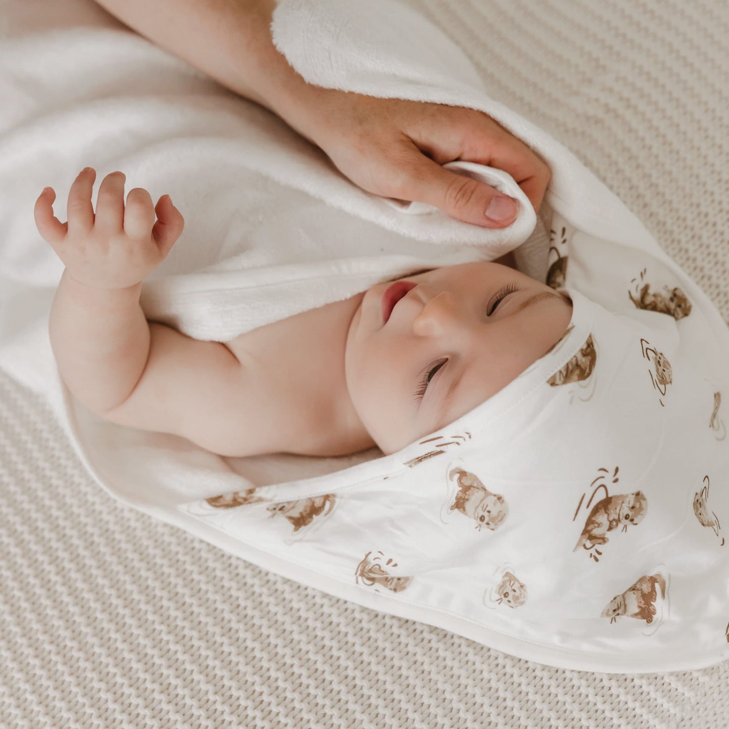 Bamboo hooded towel - Otters