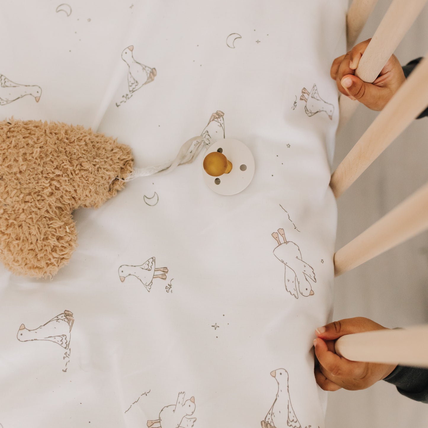 Housse et couette pour lit de bébé - Petites Oies