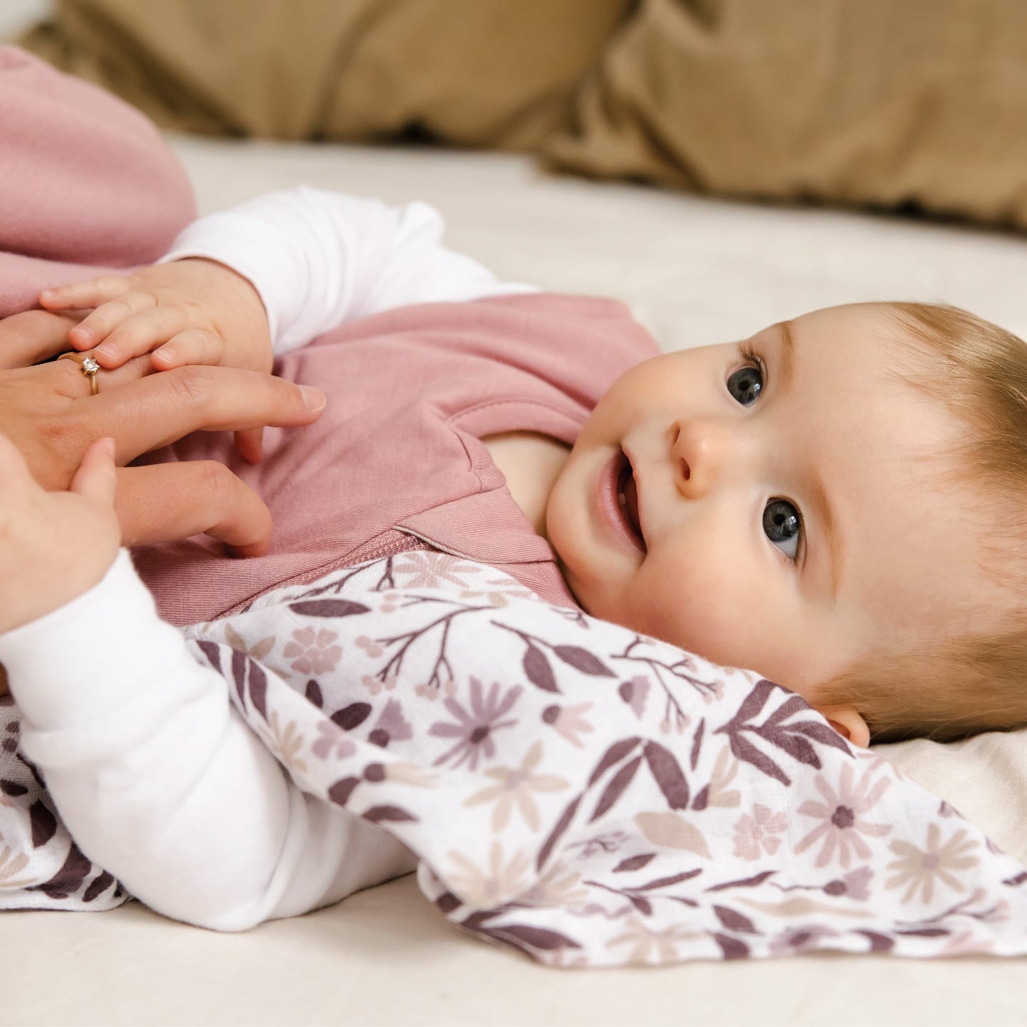 Cotton muslin swaddle - Daisies