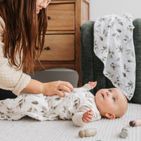 Cotton muslin swaddle - Leaves