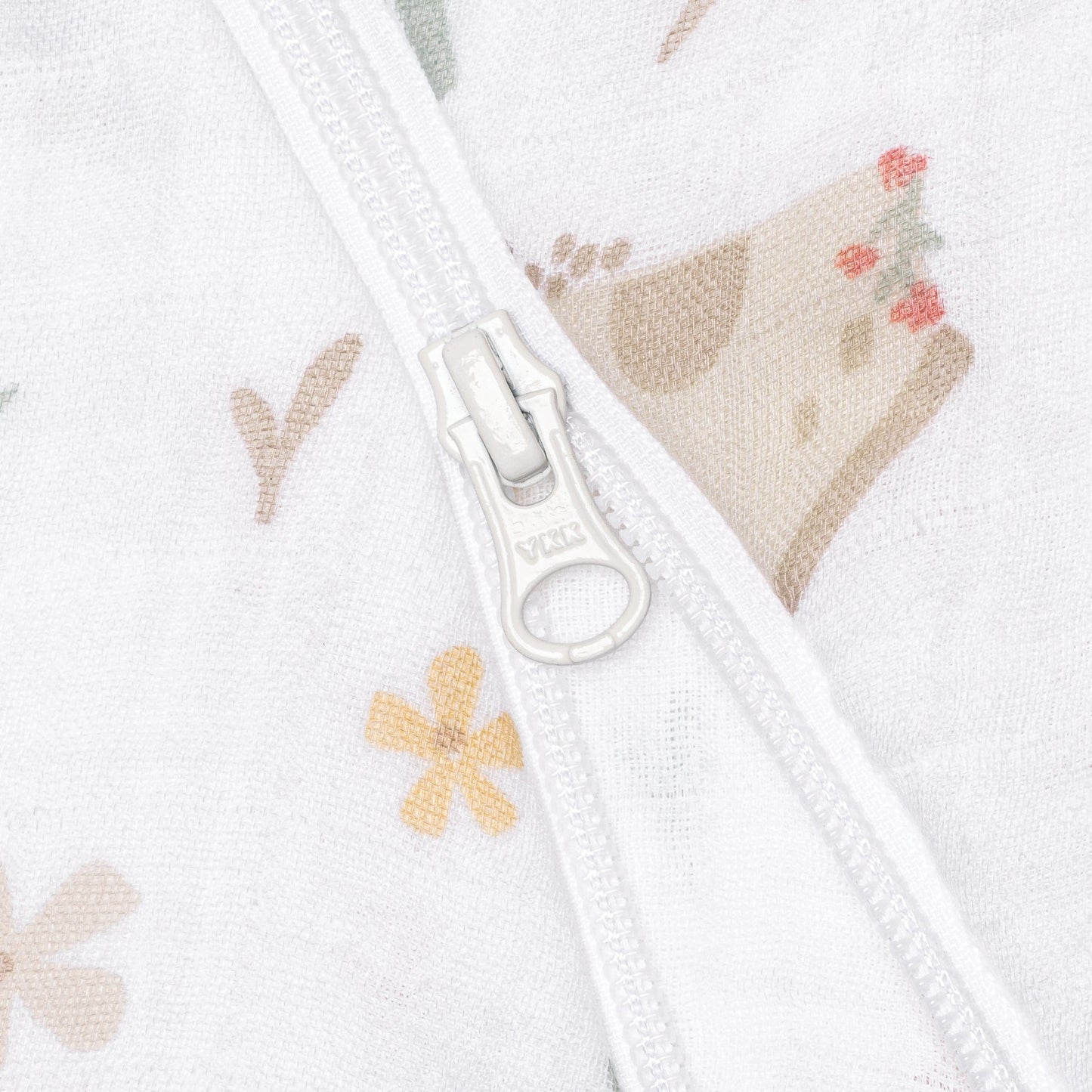 Cotton muslin sleep sack - Picnic (0.7 tog)