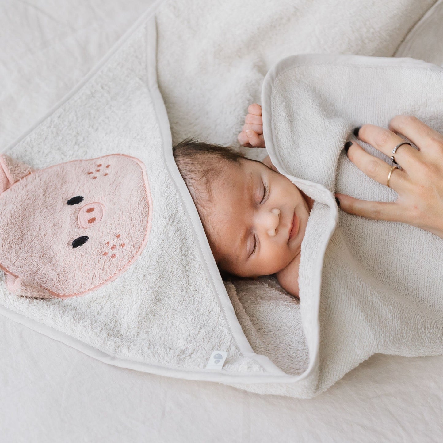 Baby hooded towel - Piglet