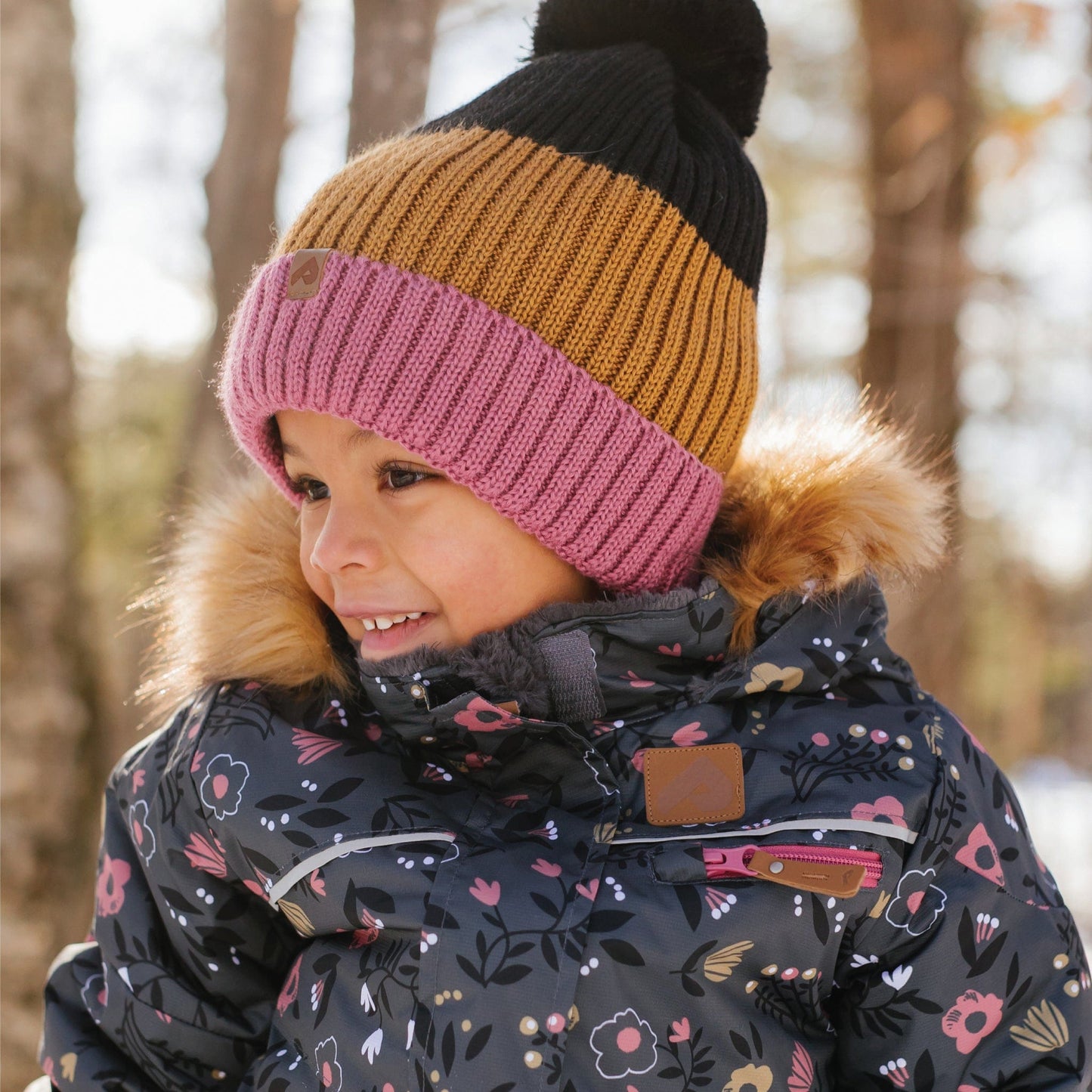 Acrylic hat with fleece lining - Black/Toffee/Punch