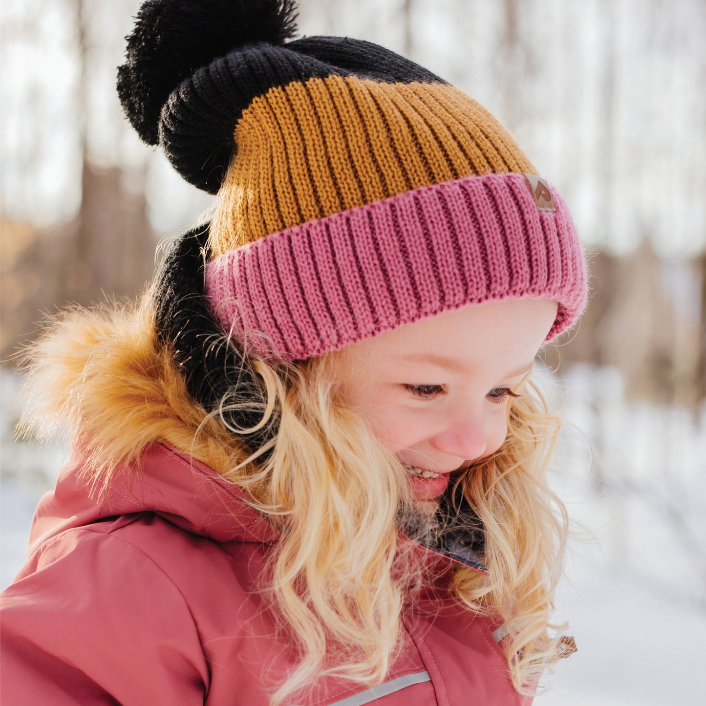 Acrylic hat with fleece lining - Black/Toffee/Punch