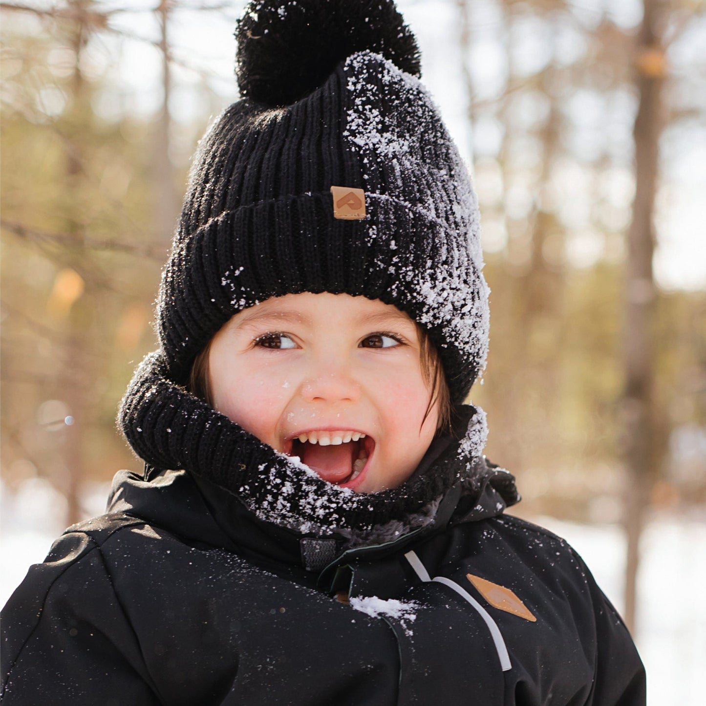 Acrylic hat with fleece lining - Black