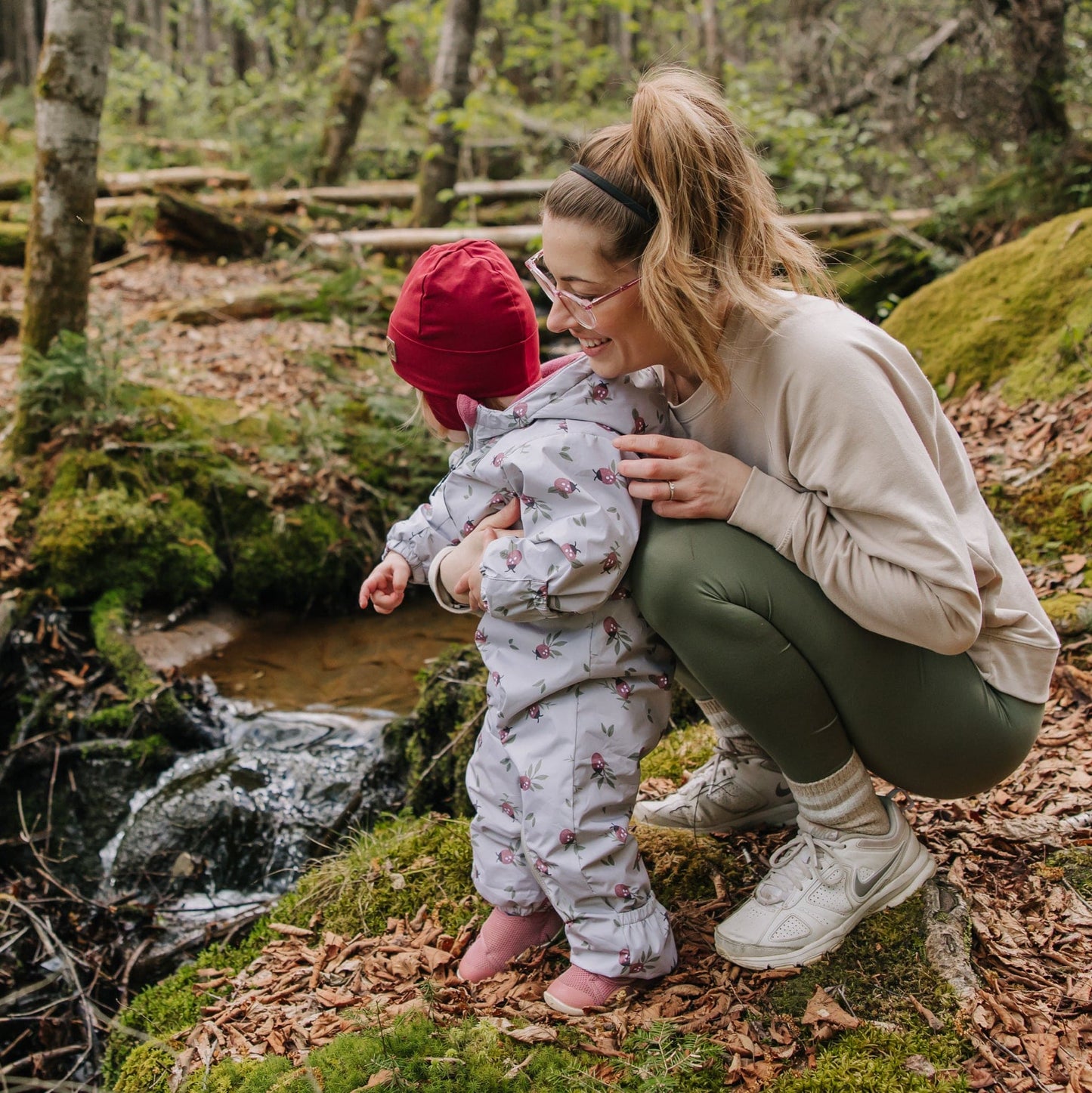 Mid-season bunting for baby - Ladybugs