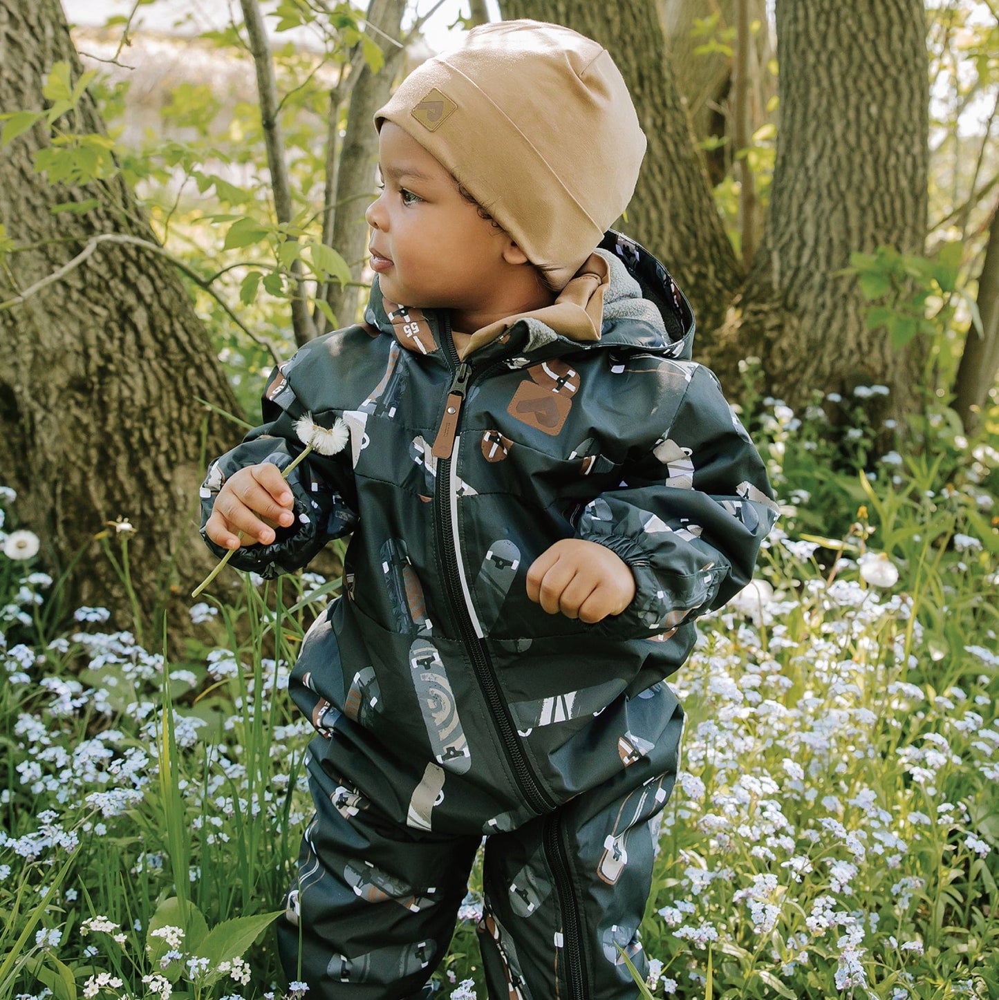 Mid-season bunting for baby - Skateboards