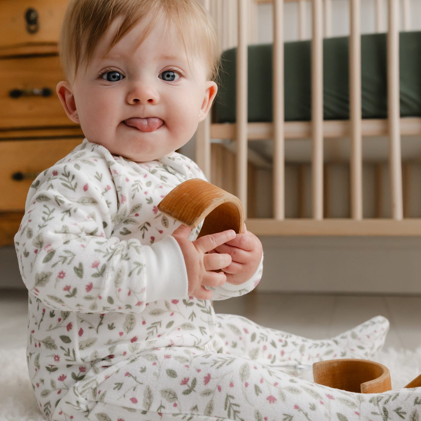 Velvet baby sleeper - Meadow