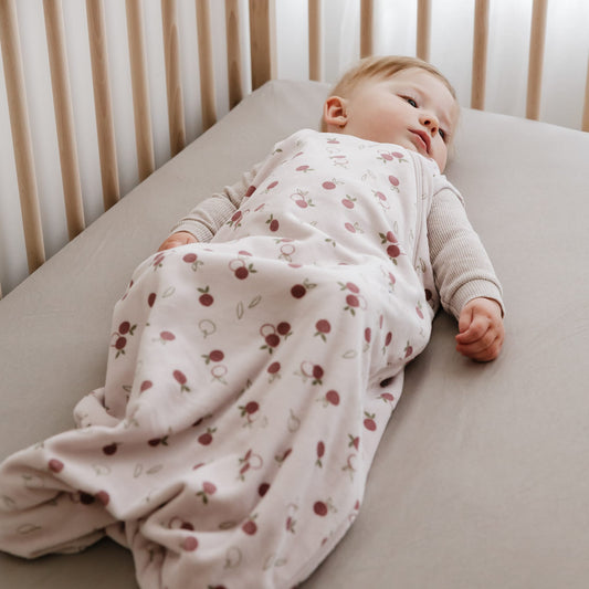 Velvet sleep sack - Apples (1.0 tog)